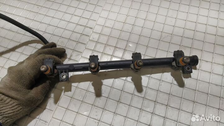 Рейка топливная Renault Megane II