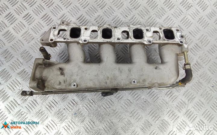 Коллектор впускной Opel Zafira 2 (B) 2006