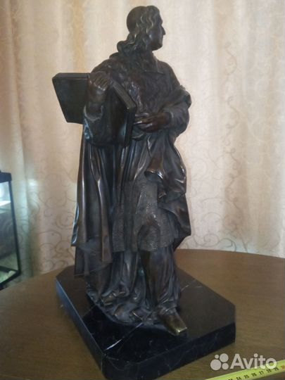 Бронзовая статуэтка, антикварная