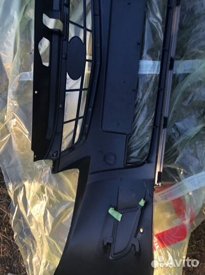 Бампер SE priora новые передний