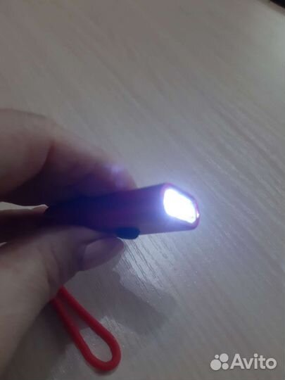 Фонарик карманный