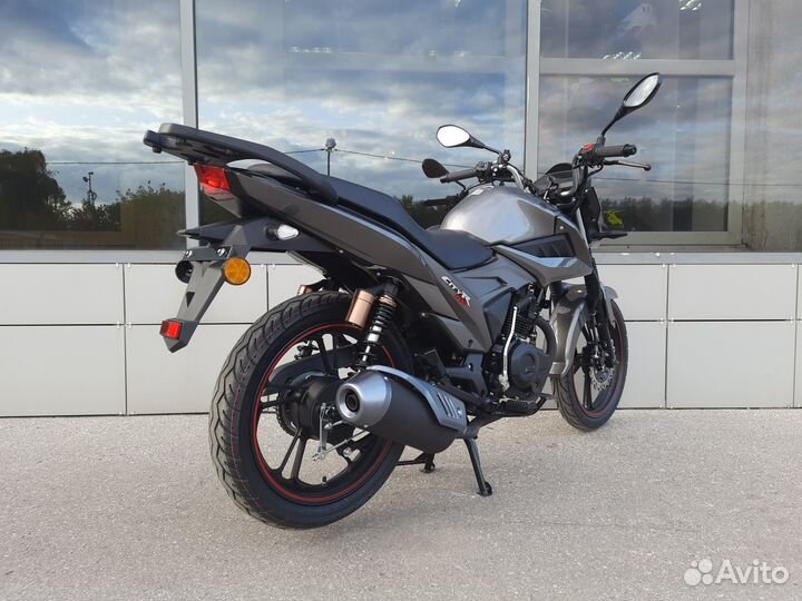 Мотоцикл Lifan 200