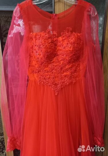 Платье на выпускной в пол