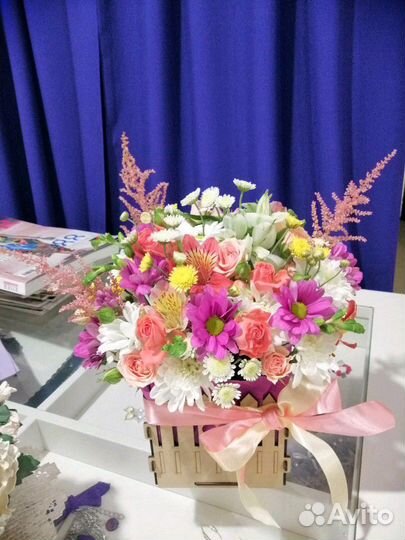 Букеты из пионов и др цветов