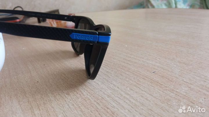 Солнцезащитные очки polaroid