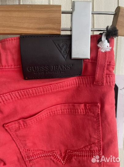 Джинсы Guess