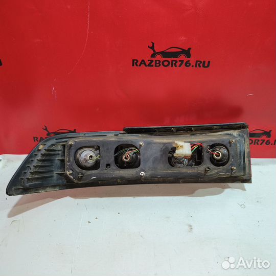 Фонарь задний правый Mazda 323 BG слепая