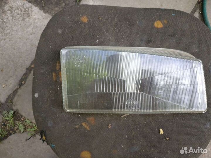 Стекла фар москвич