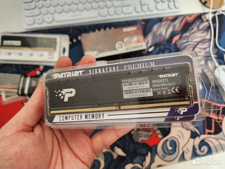 Оперативная память ddr4 16гб белые/черные