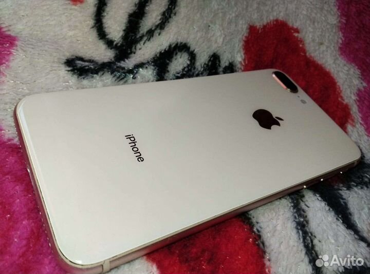 iPhone 8 plus 64gb