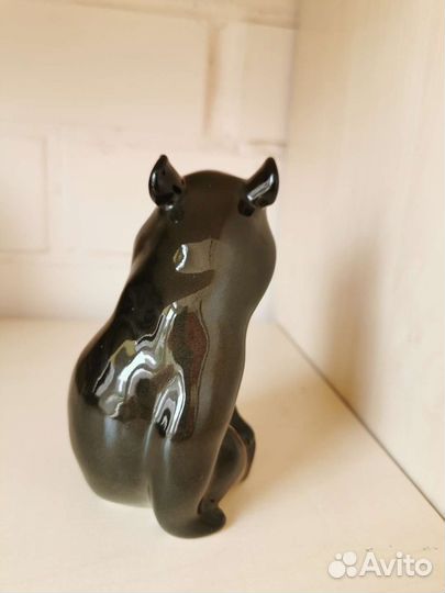 Фарфоровая статуэтка «Гималайский медведь» лфз