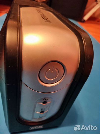 Ибп CyberPower ut650ei 650VA/360W Б/У