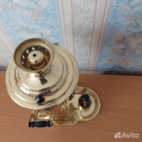 Сувенирный самоварчик с подносом и чашкой