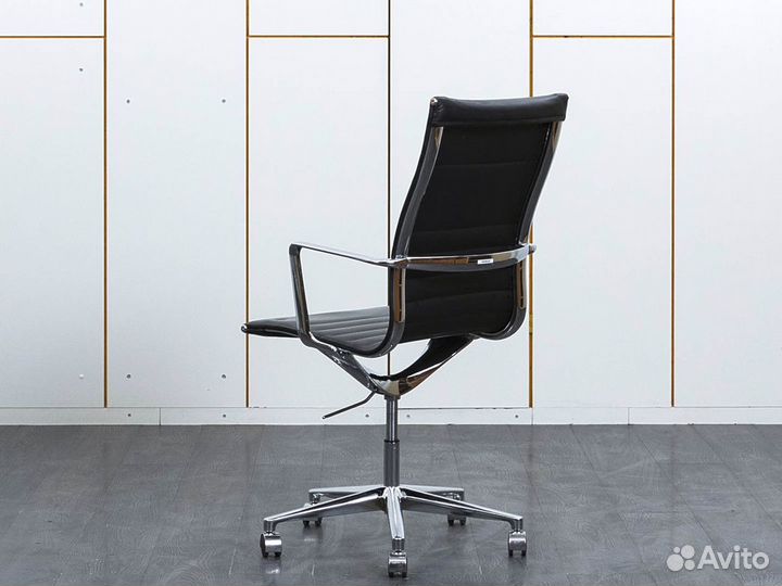 Офисное кресло для руководителя