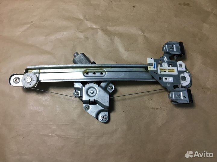 Стеклоподъемник задний правый Cadillac SRX II