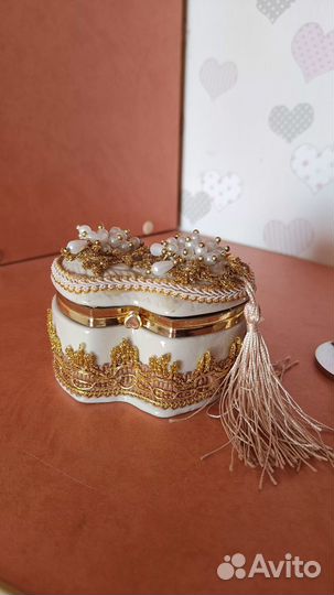 Шкатулка фарфор