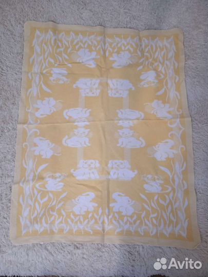 Одеяло, подушка, матрасик, покрывало, полотенца