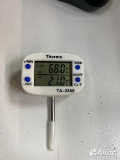 Термометр цифровой со щупом и поворотным дисплеем