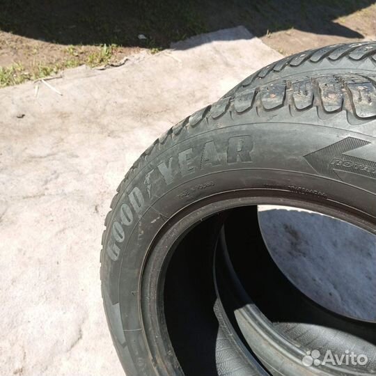 Goodyear Ultragrip Ice Arctic 205/60 R16 92T