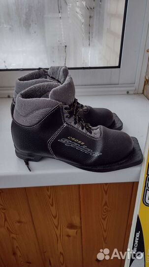 Беговые лыжи детские