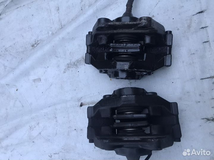 Стойка passat b3/суппорт Мерседес Возможен обмен