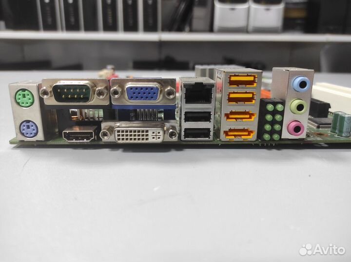 Материнская плата 775 DDR3 много