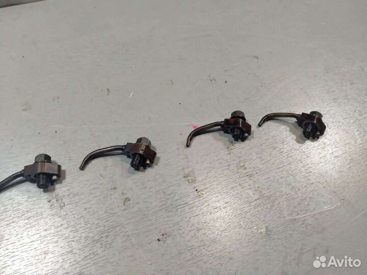 Форсунка маслянная Honda Accord 7 2.4