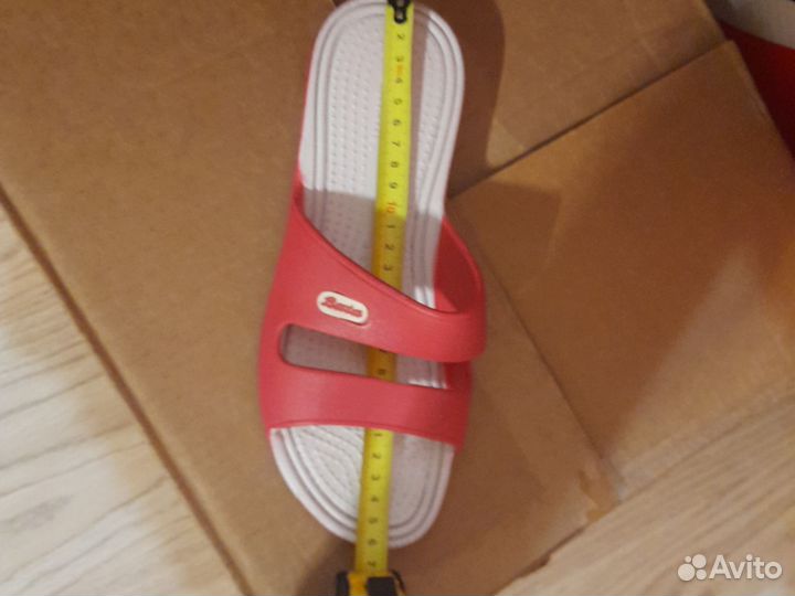 Тапочки для бассейна