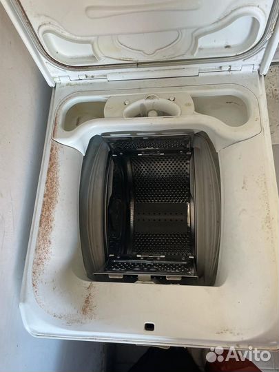 Стиральная машина с вертикальной загрузкой