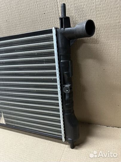 Радиатор охлаждения Opel Kadett