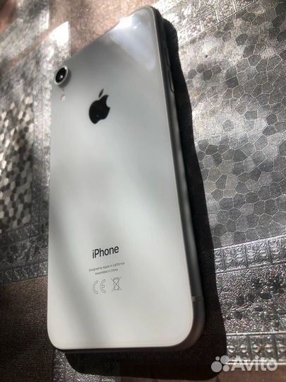 iPhone Xr, 64 ГБ