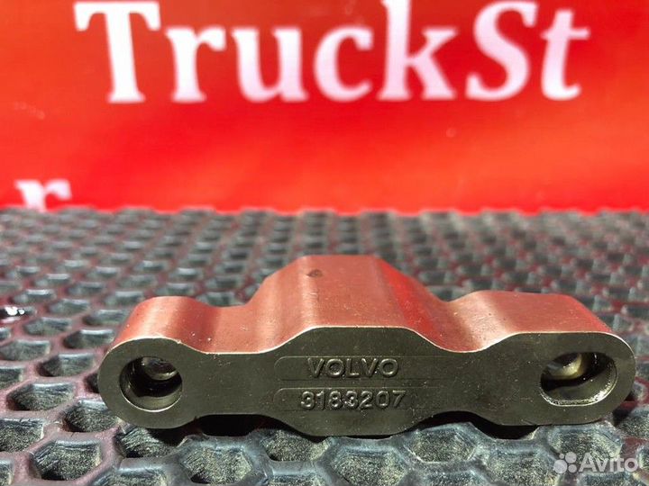 Толкатель впускного рокера Volvo FH