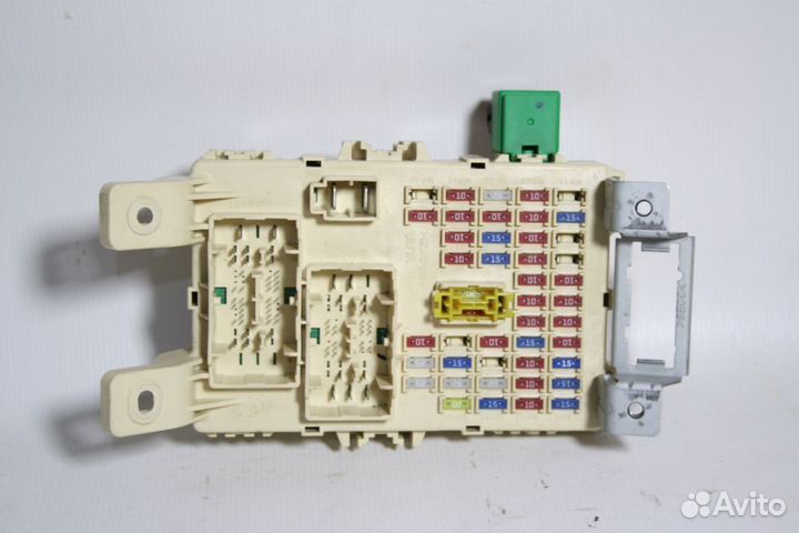 Блок предохранителей Hyundai Solaris 1