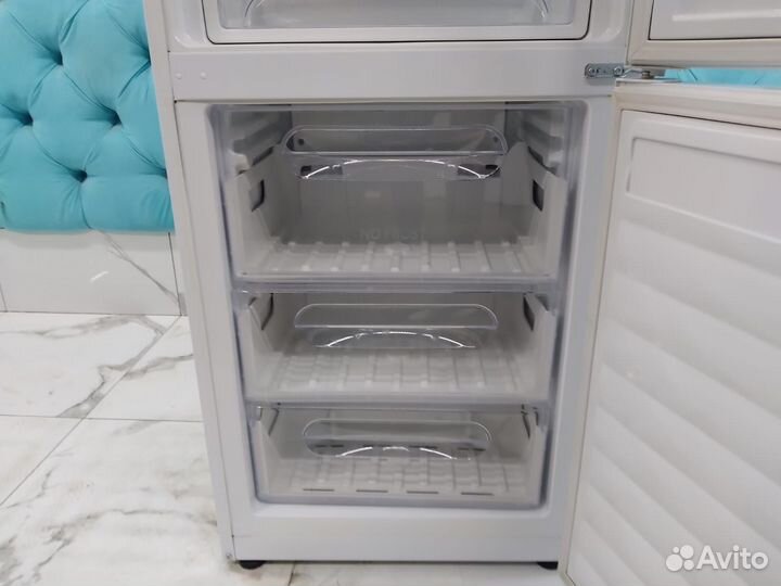 Холодильник Candy ckbf 6200 W