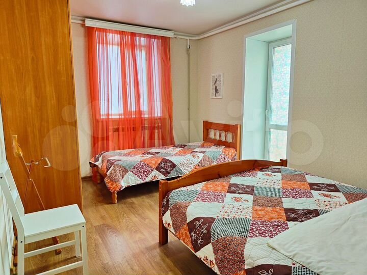 2-к. квартира, 54 м², 2/2 эт.