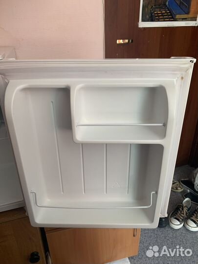 Мини-холодильник