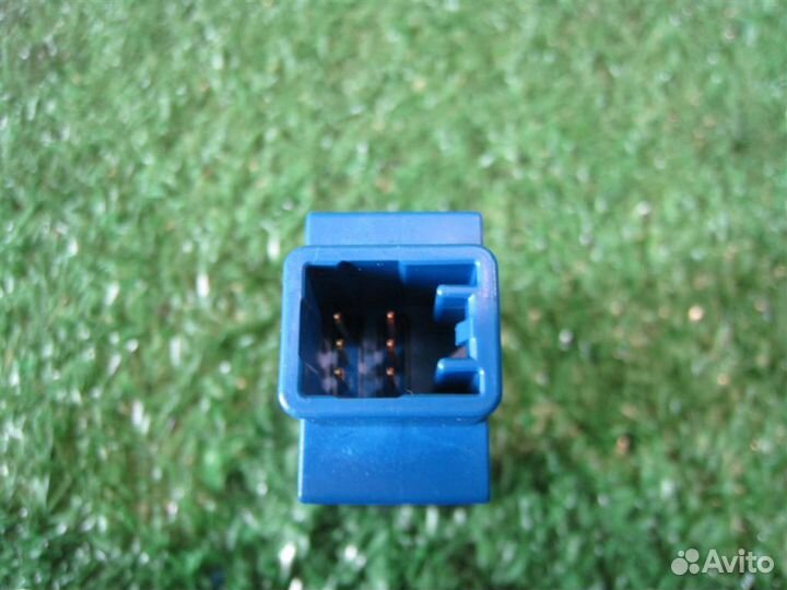 Переключатель обогрева сидений Toyota Auris E18 2