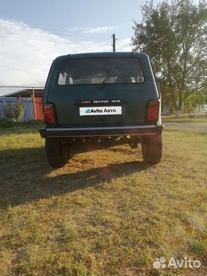 LADA 4x4 (Нива) 1.7 МТ, 2000, 120 000 км