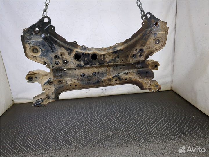 Балка подвески передняя Toyota Avensis 3, 2011