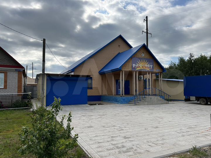 Коттедж 223 м² на участке 9 сот.