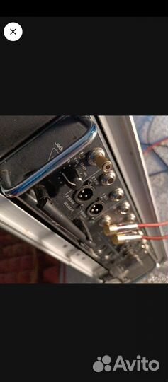 Микшер цифра Behringer xr12 и RCF 710