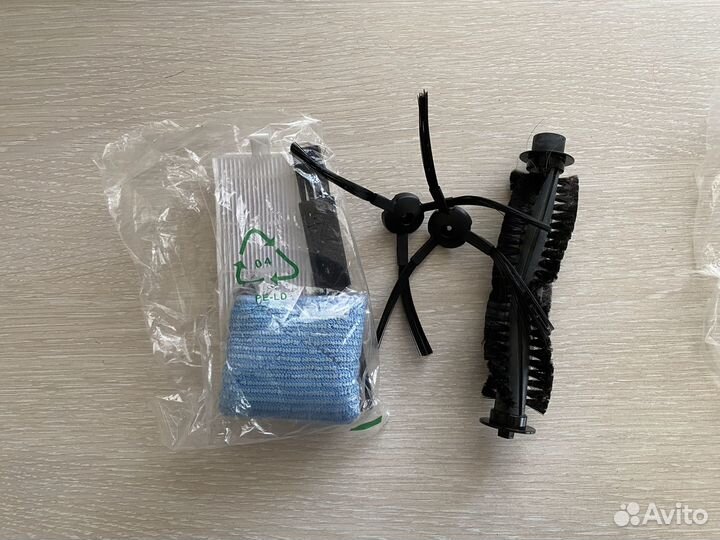 Робот-пылесос Kitfort кт-533 влажная уборка