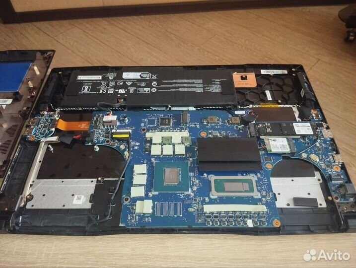 Игровой ноутбук MSI Katana GF76 12UE-659XRU