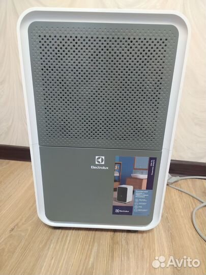 Осушитель Electrolux EDH-15L