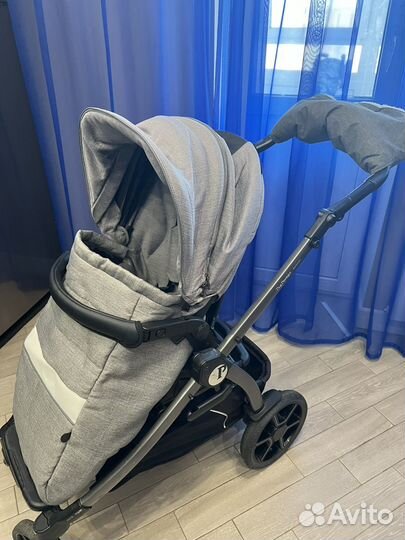 Прогулочная коляска peg perego book