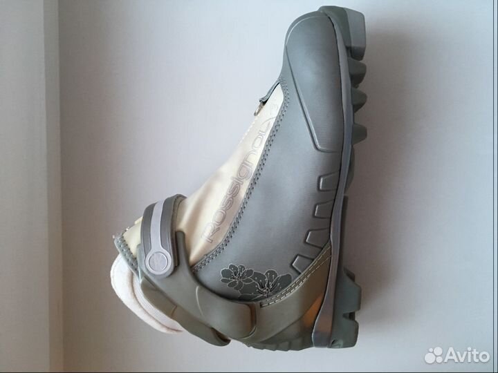 Новые ботинки для лыж nordic rossignoll