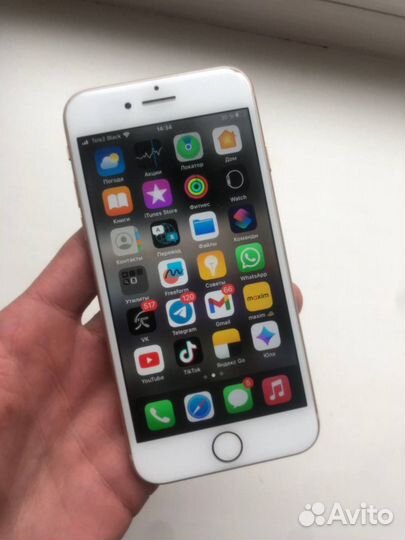 iPhone 8, 64 ГБ