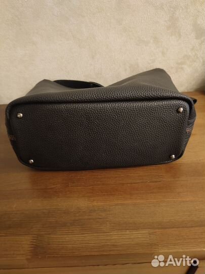 Женская сумка Guess