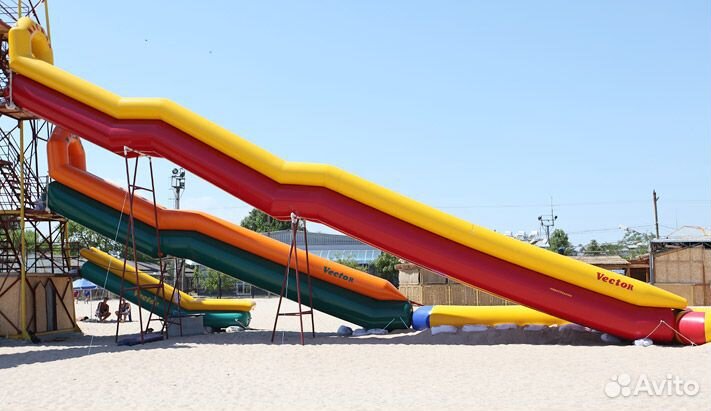 Надувная водная горка с бассейном