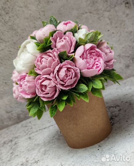 Букет пионов из мыла